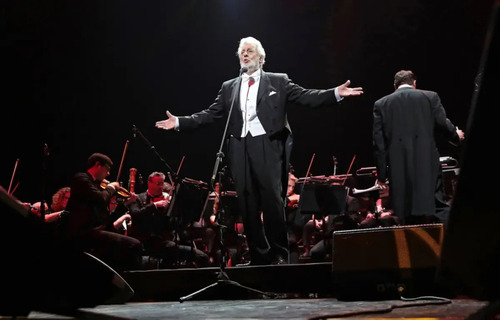 Accusé de harcèlement sexuel, Placido Domingo renonce au Metropolitan Opera