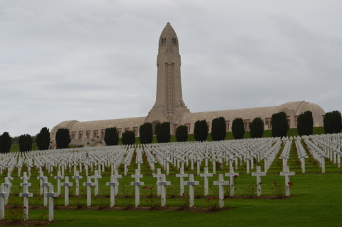 OSSUAIRE DE DOUAUMONT.