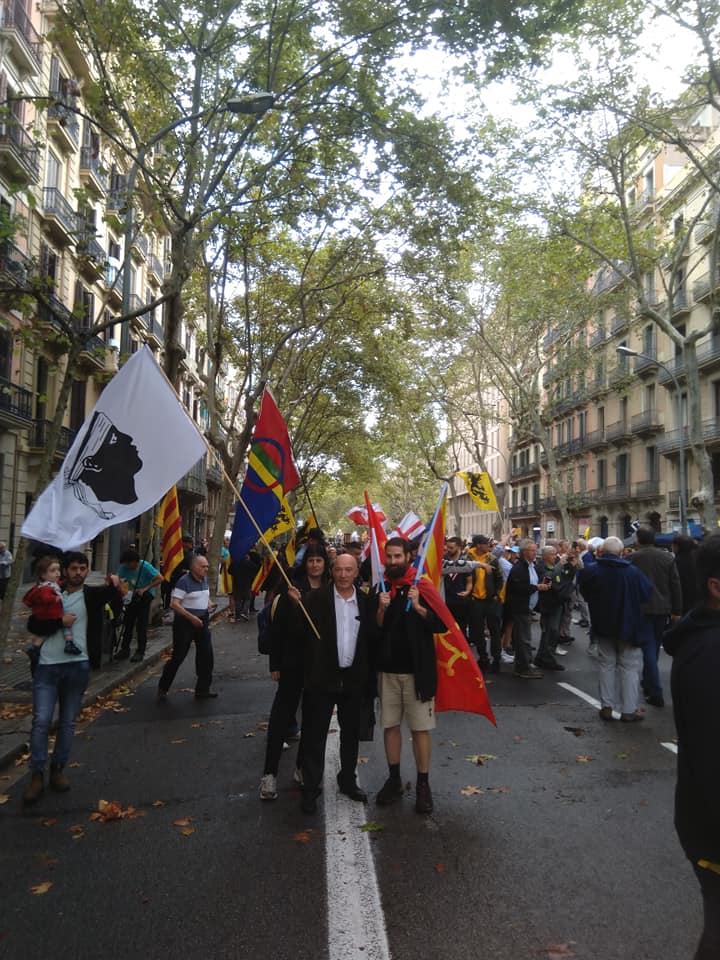 Notre Comité en délégation à la Diada (fête nationale) catalane de Barcelone, place to be de tous les Peuples en Lutte européens, le 11 septembre