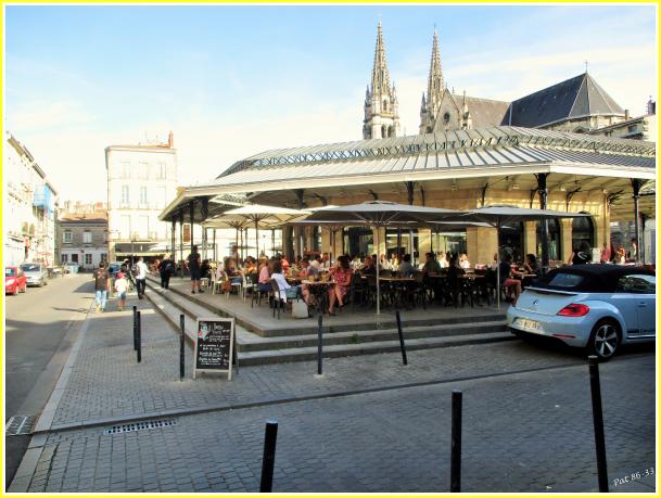 la Halle des Chartrons, place du Marché des Chartrons.