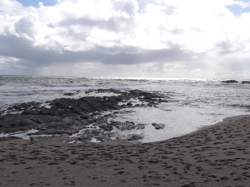 Un "grain" arrive" sur la plage