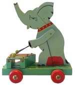 Éléphant au xylophone