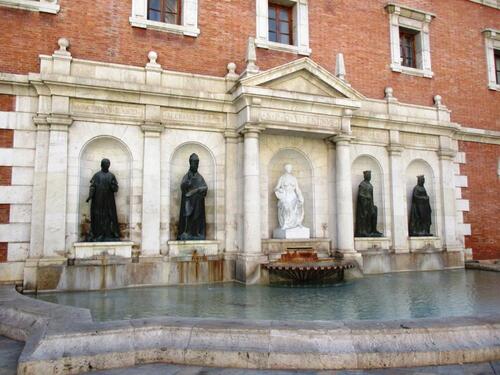 La fontaine du Patriarche à Valence
