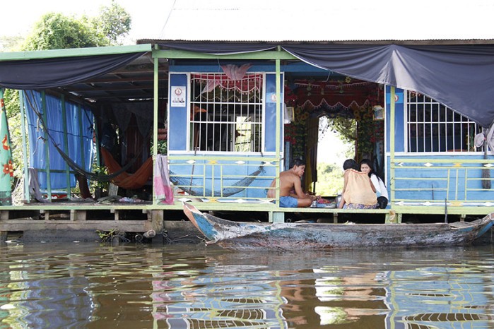 Maison flottante, Tonle Sap, Cambodge