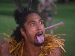 611920096-haka-maori-polynesien-tirer-la-langue