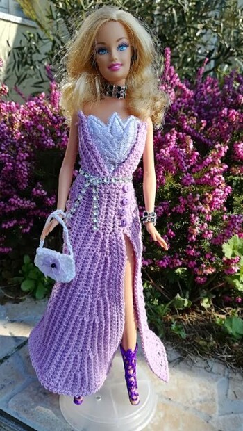 Barbie  : modèle "Parme" par Nelly