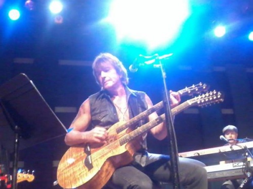 Richie sambora en image  en radio aujourd'hui 14 sept 2012