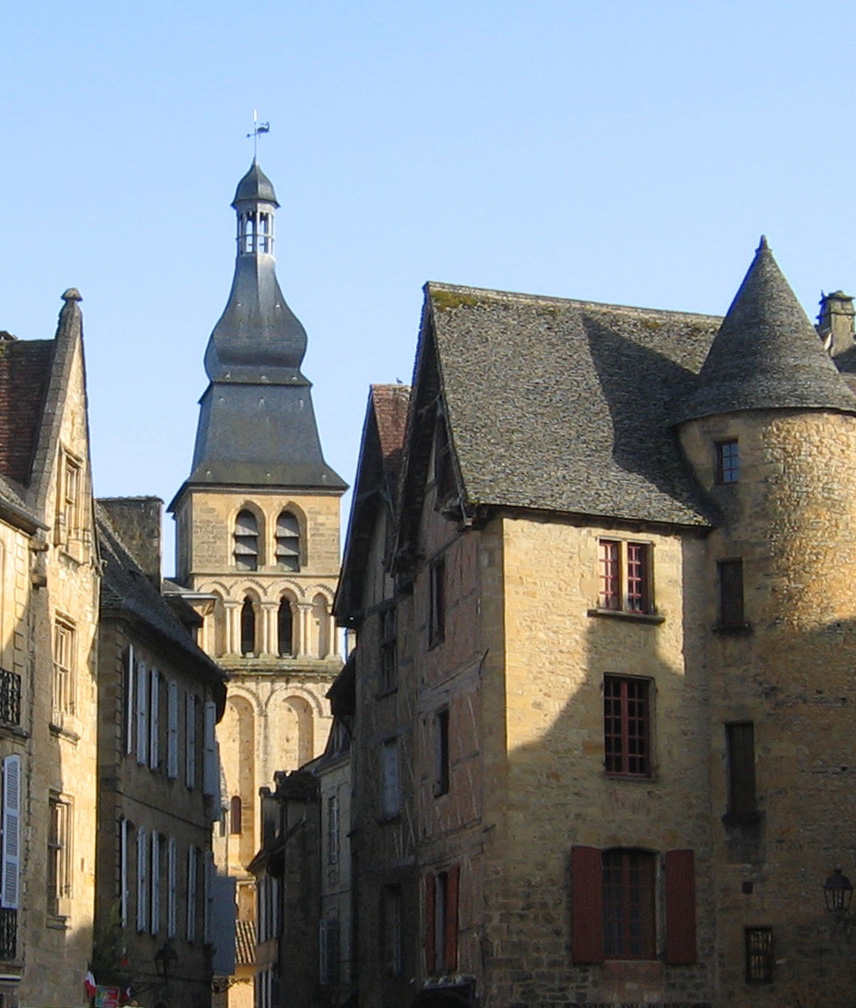 Blog de lisezmoi : Hello! Bienvenue sur mon blog!, La Dordogne : Nontron et Sarlat-la-caneda