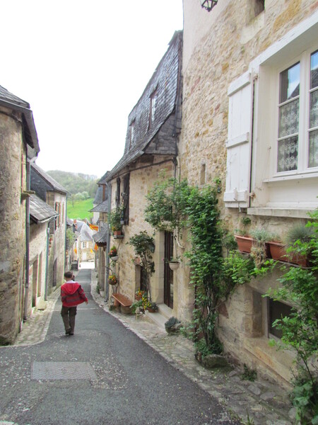 LE VILLAGE DE TURENNES 