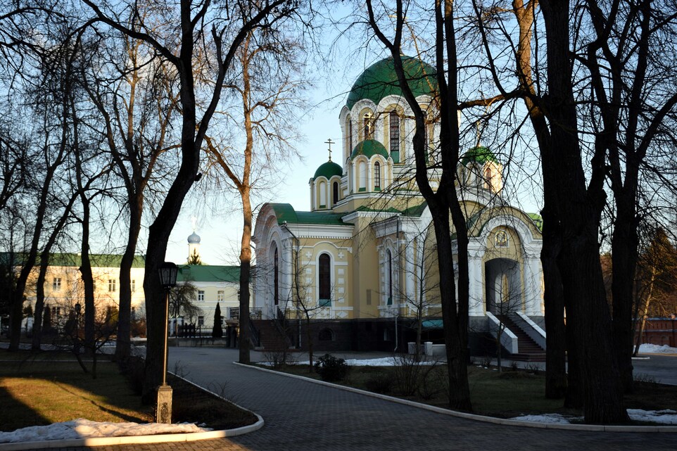 Kozelsk - Monastère d'Optina - Cathédrale de la présentation de la Vierge
