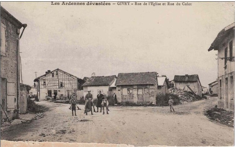 Carte Postale "Givry, et sa rue de l'église et sa rue du culot"