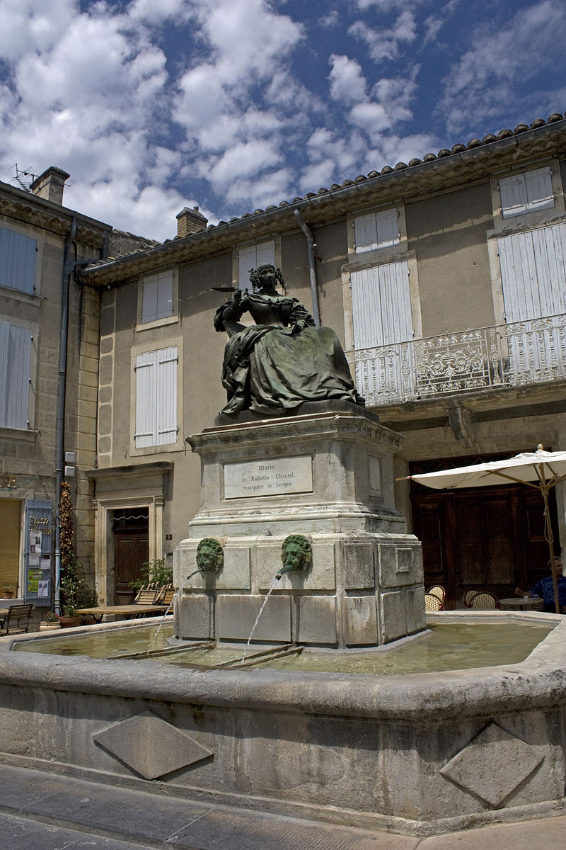 Grignan-Fontaine de la Marquise-20110526.jpg
