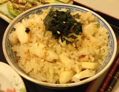IKA-MESHI (イカめし) – Riz doux au calamar, poireau et Shiso