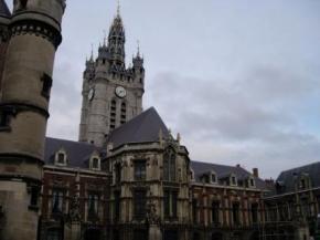 cliquez sur l'image pour accéder à l'album aile de l'Hôtel de Ville et le Beffroi