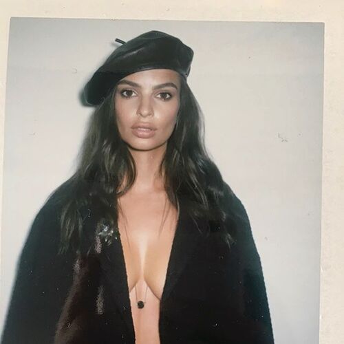 Emily Ratajkowski ne supporte pas d'être retouchée sur Photoshop