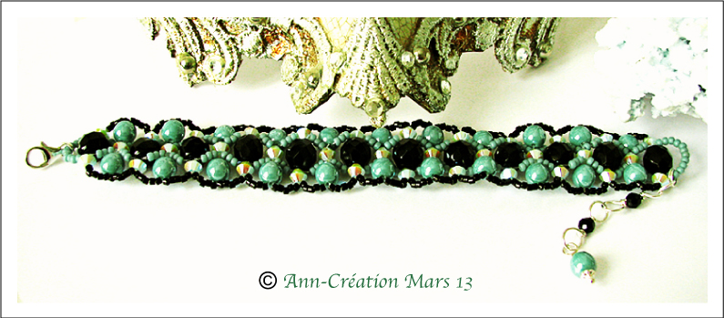 Bracelet Vert d'Eau / Noir, perles de verre & Cristal de Swarovski