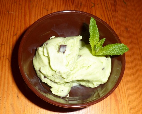 glace menthe fraiche/chocolat ( avec sorbetière)