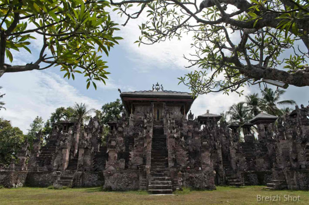 Pura Beji Sangsit : Le temple est de style rococo