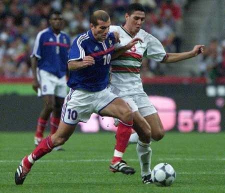 Samedi 06.10.2001 Stade de france l\'équipe de France-Algérie 4-1
