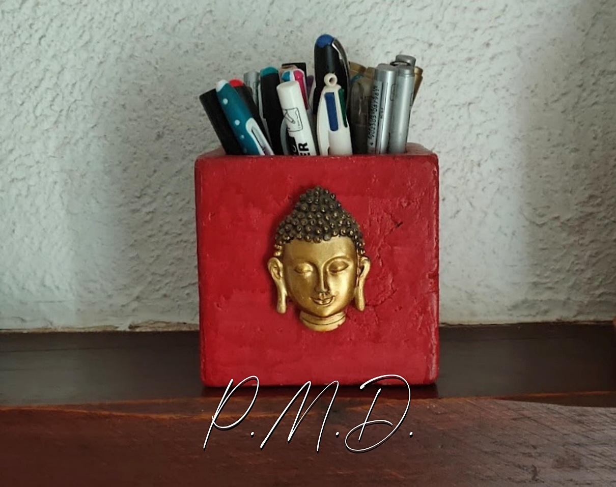 1998 - Pos à crayon en terre cuite patinée et décorée - ND