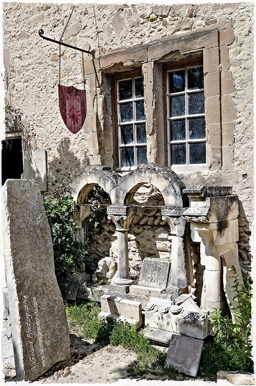 Saint Antoine l'Abbaye, la Belle Médiévale!