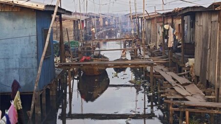 Résultat de recherche d'images pour "makoko nigeria"