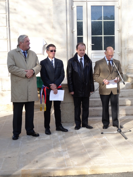 inauguration de la place de la mairie à Buncey
