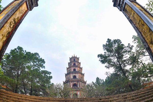 guide voyage hue vietnam pagode Thien Mu