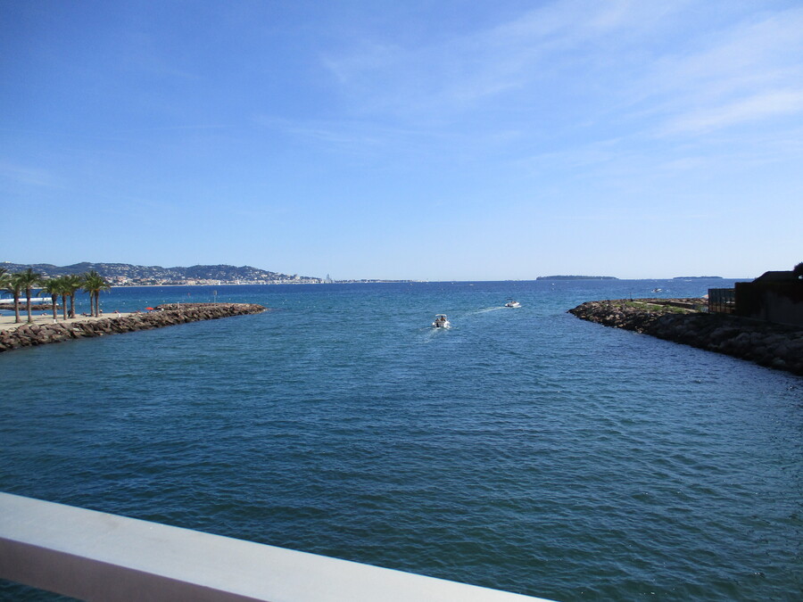 LA COTE D'AZUR LA NAPOULE    (2)