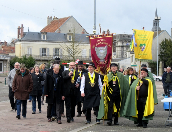 La fête du Crémant Châtillonnais 2019 a débuté avec plusieurs intronisations