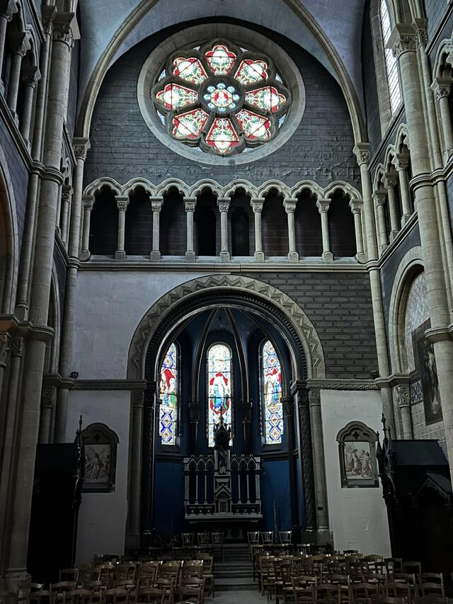  Église Saint-Rémi Charleville-Mézières.