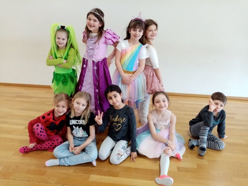 CARNAVAL DE L'ATELIER DANSE D'ANIM'ACTION DE CREANTO