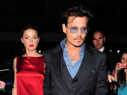 Johnny Depp "n'a jamais été aussi heureux" depuis qu'il est avec Amber Heard