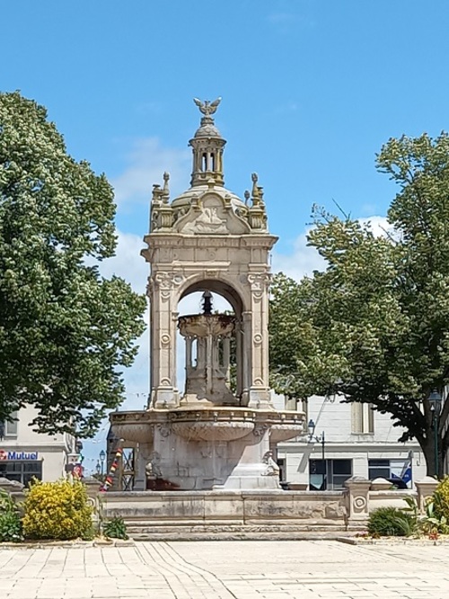 Châteaudun Les Grottes du Foulon Le centre historique Le château Vendredi 14 juin 2024