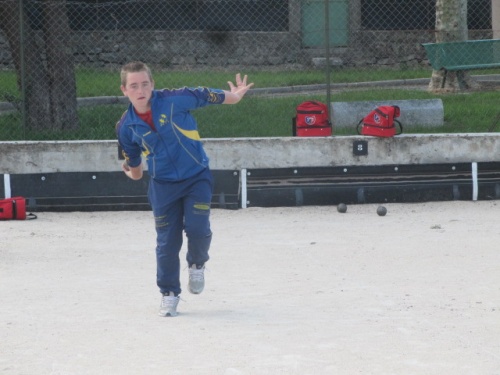 ENTRAINEMENT BOULES SPORTIVES JEUNE DU 15 MAI 2012