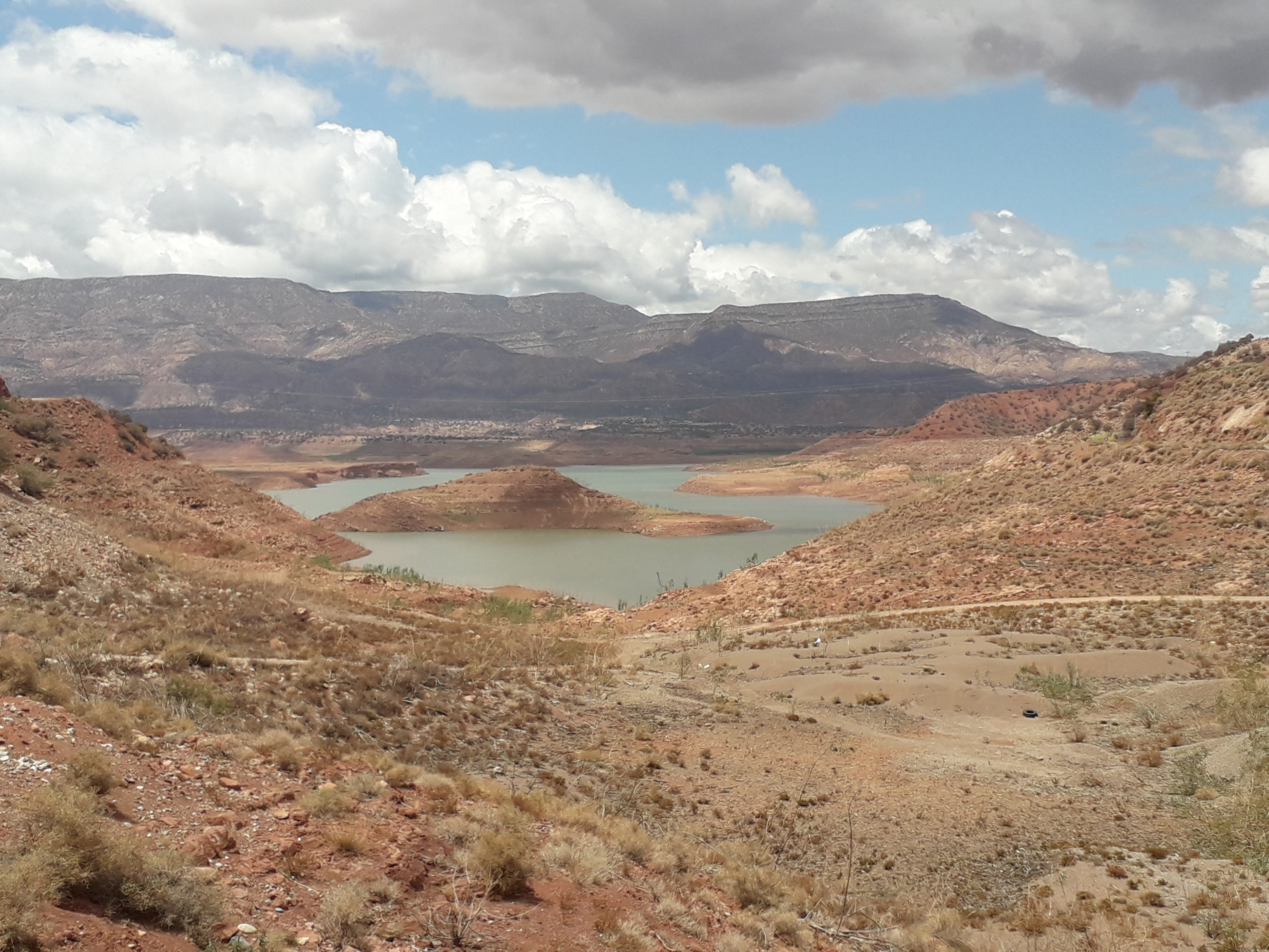 Lac de barrage d' Abdelmoumen