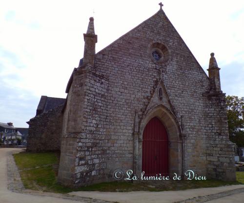 île d'Arz, l'église de la Nativité