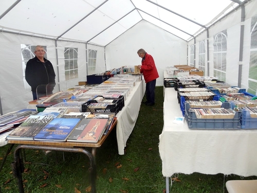 La foire aux livres et aux vieux papiers 2013 à Châtillon sur Seine