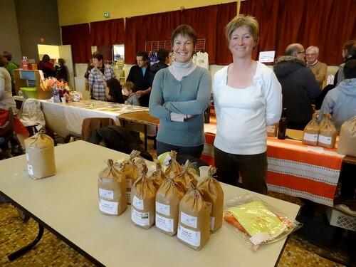 La "Foire aux graines" 2013, organisée par ARCE, a eu lieu dimanche 19 mai à Recey sur Ource...