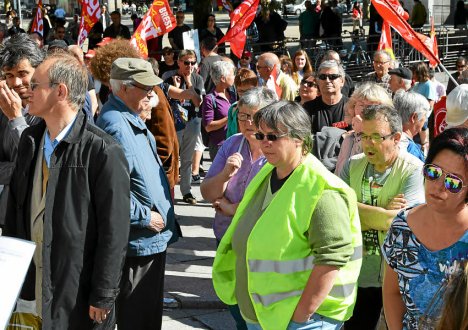 journée d'actions du 5/07 pour le retrait de la loi Travai-Bilan vu par la PQR (OF & LT)