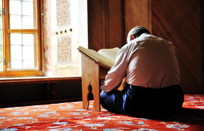 Ramadan : comment concilier jeûne et traitements contre le VIH Ramadan : comment concilier jeûne et traitements contre le VIH