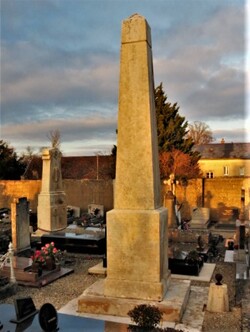 Les tombes de sodats français décédés pendant la guerre de 1870 à Hamm, en Westphalie, ont été visitées par le Souvenir Français