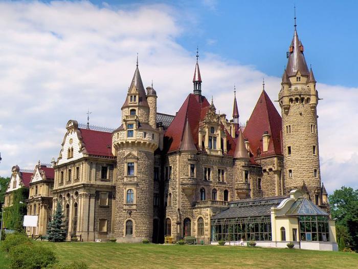 Des Plus Grandes Forteresses Médiévales... Aux Châteaux De Légende...