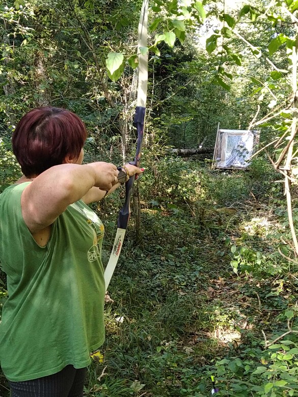 La Flèche Noironnaise a permis à des habitants de Noiron de faire connaissance avec le tir à l'arc en forêt...