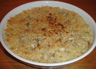 Crumble à la poire, banane et amande