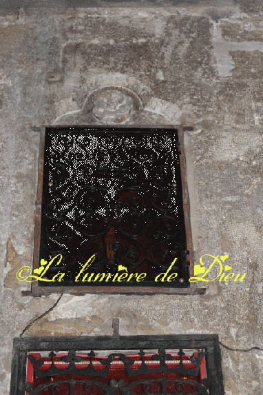 Moustiers Sainte Marie : L'église Notre-Dame de l'Assomption