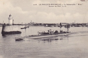 LA PALLICE-ROCHELLE - LESUBMERSIBLE WATT SORTANT DU PORT - LC 1018 - 1914