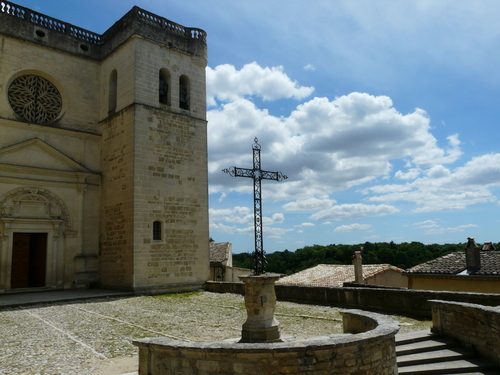 Ville de Grignan en drôme provençale