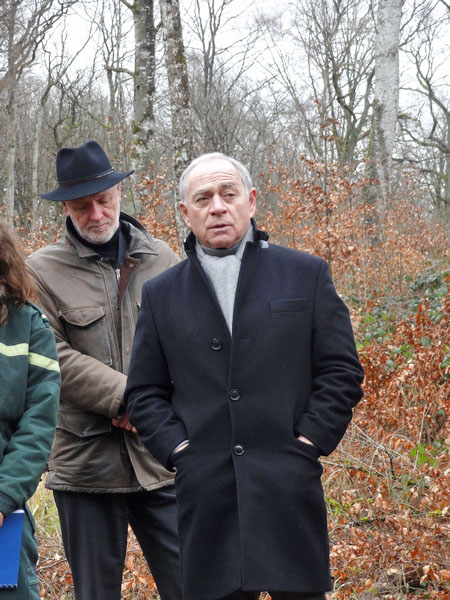 "Auprès de mon arbre, je vivrai heureux", c'est dorénavant la devise des Conseillers Municipaux de Maisey le Duc !