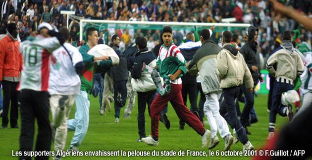 Samedi 06.10.2001 Stade de france l\'équipe de France-Algérie 4-1